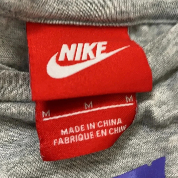 NIKE EUC GIRLS GRAY PURPLE TOP TSHIRT TEE SIZE M - Picture 2 of 3